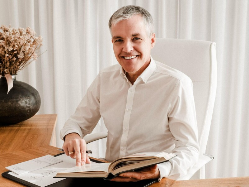 Dr. Alexander Angerer, Komplementärmediziner