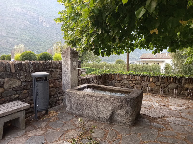 Trinkwasser - Auffüllstation: Dorfplatz Tschirland