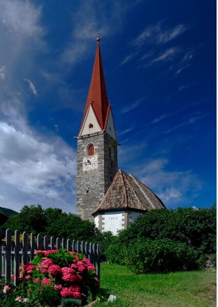 Kirche St. Oswald in Tschirland